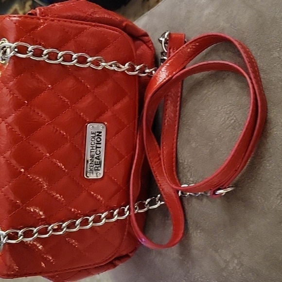 Kenneth COLE REACTION 1990s Red Quilted Holiday Chain Crossbody Envelope Purse - Picture 6 of 14